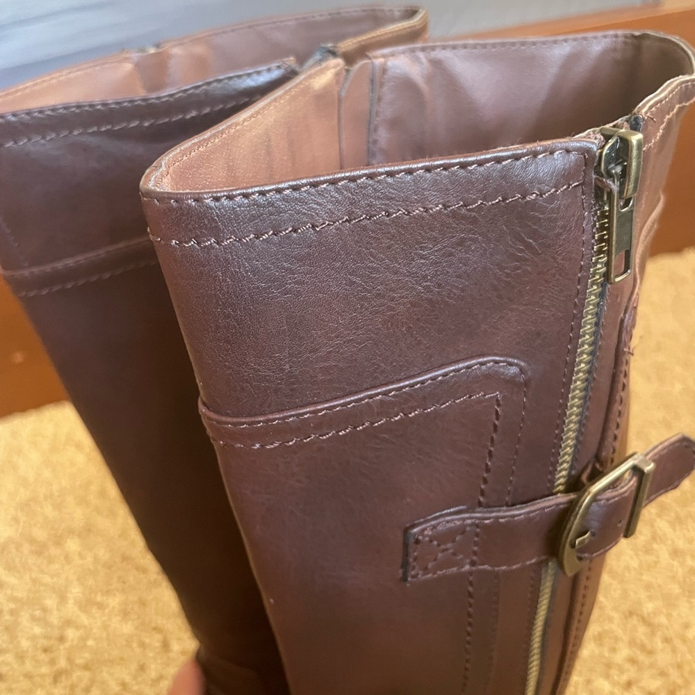 Brown Leather Rider Boots - Picture 4 of 7